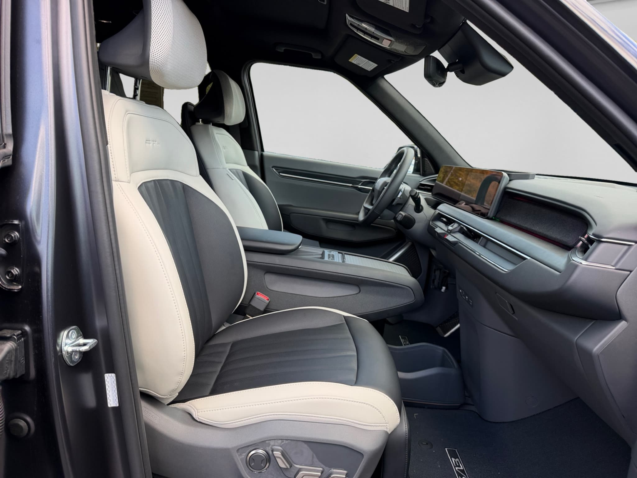 2026 Kia EV9 view 18