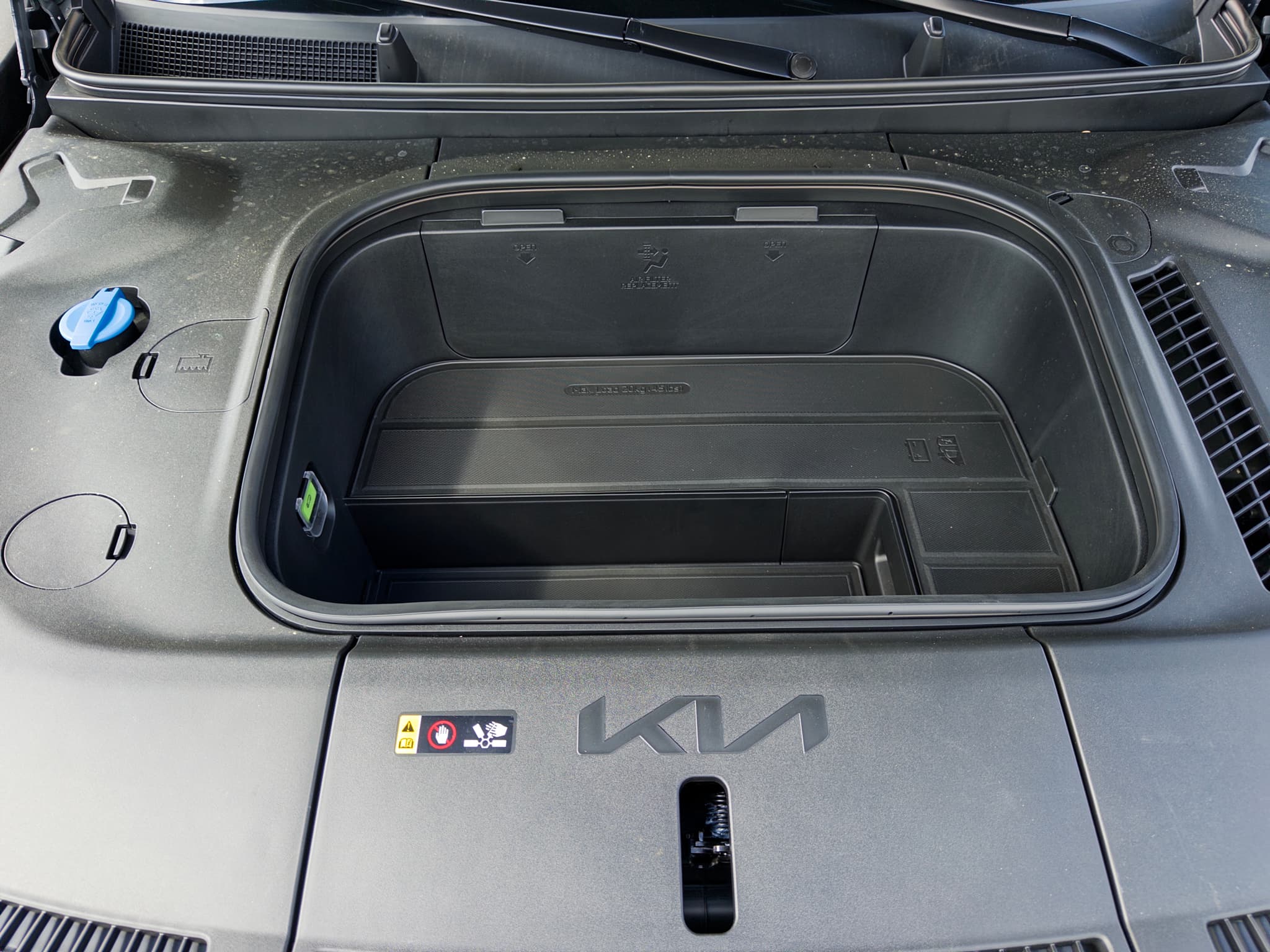 2026 Kia EV9 view 28