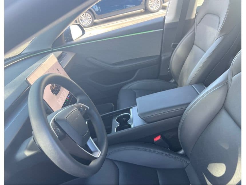 2025 Tesla Model 3 view 5