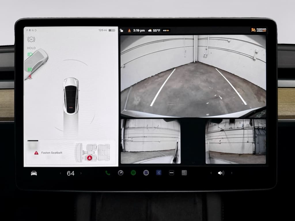 2022 Tesla Model Y view 13