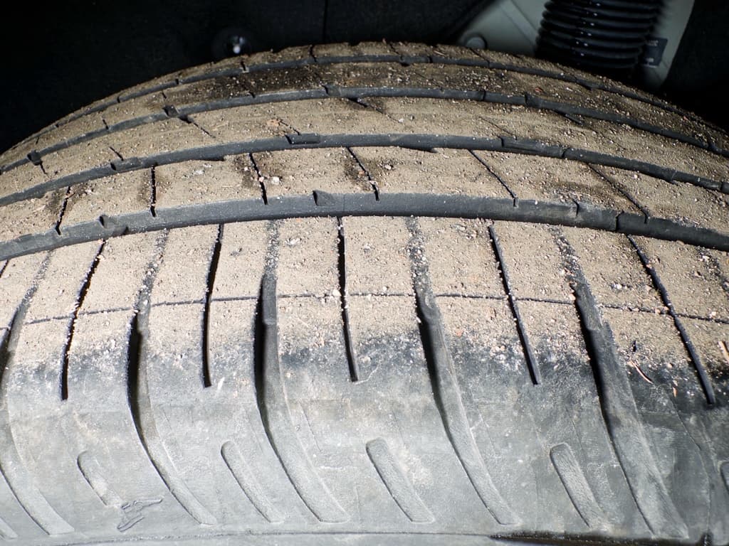 2022 Tesla Model Y view 36