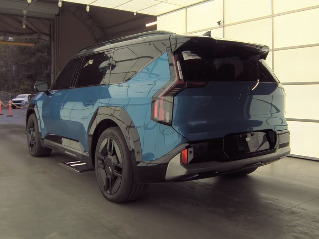 2024 Kia EV9 view 4