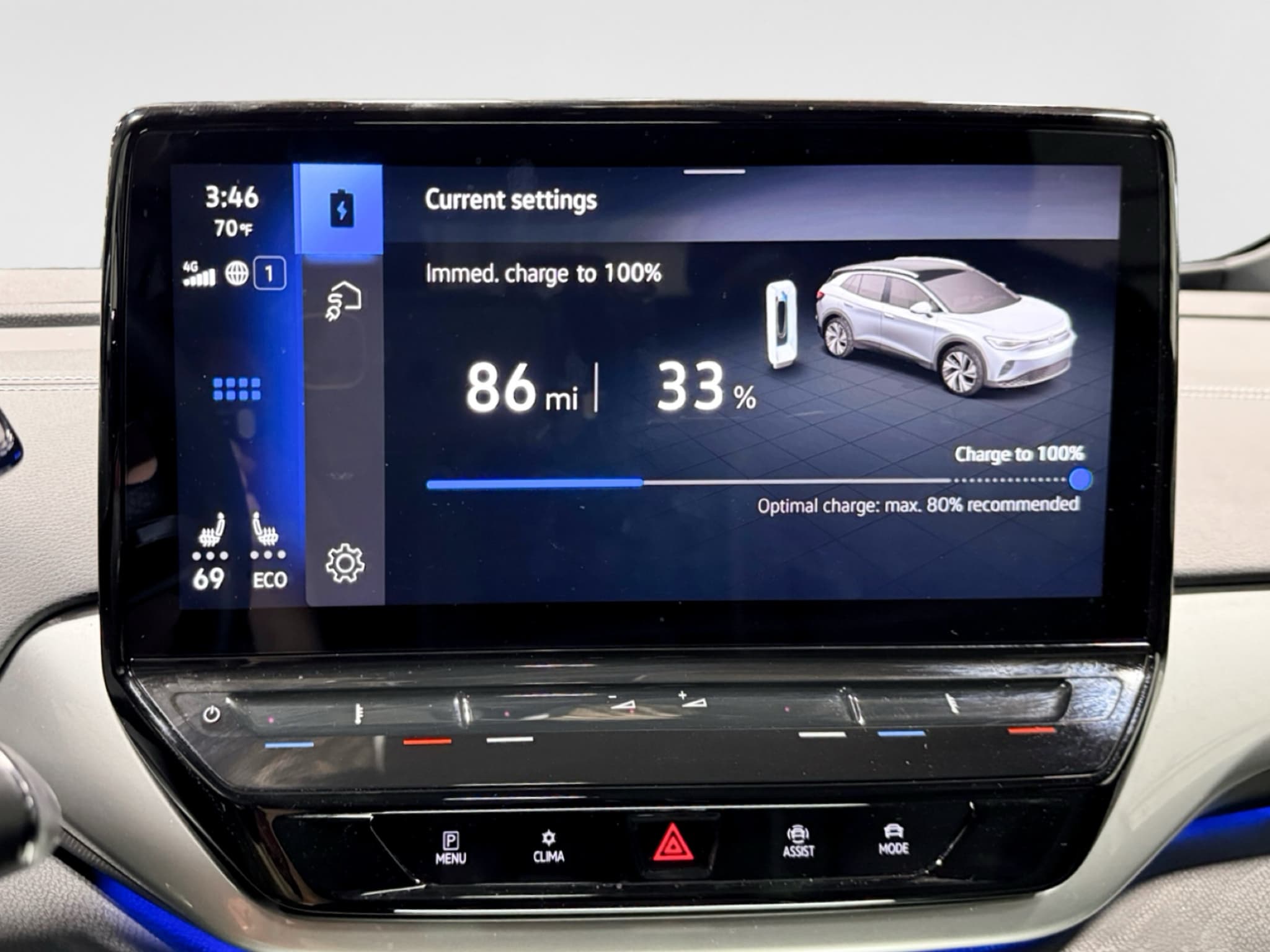 2023 Volkswagen ID.4 view 11