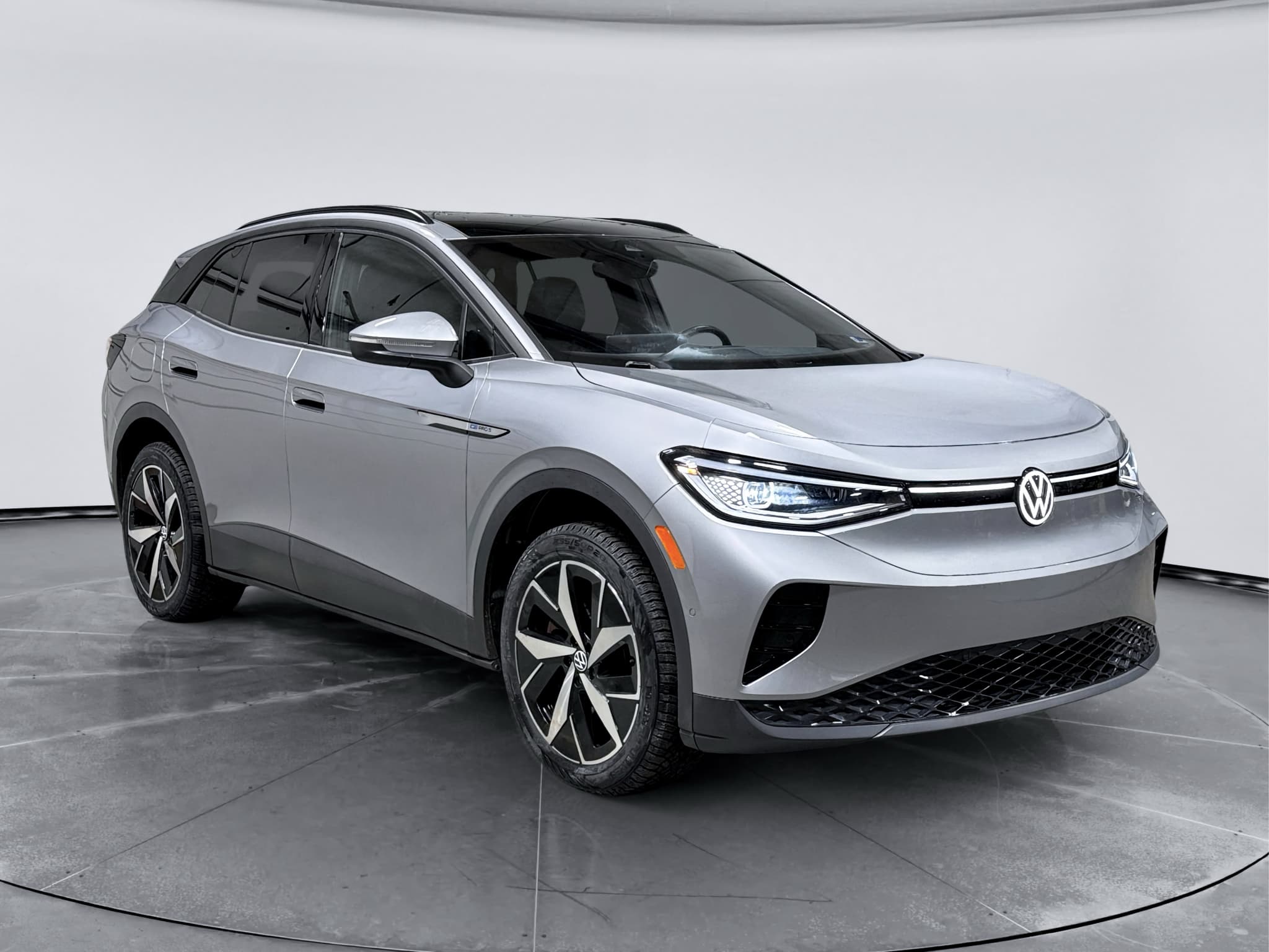 2023 Volkswagen ID.4 view 4