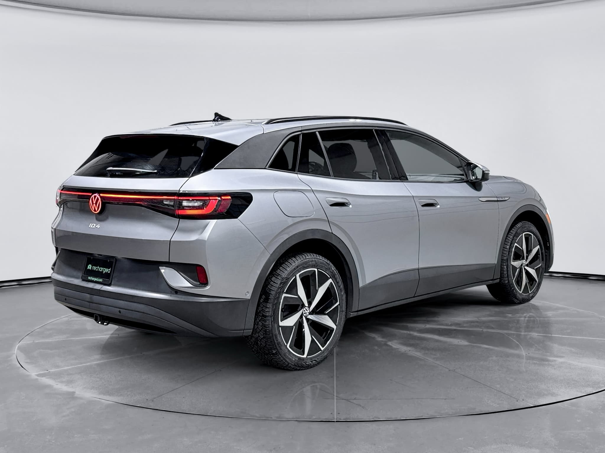 2023 Volkswagen ID.4 view 3