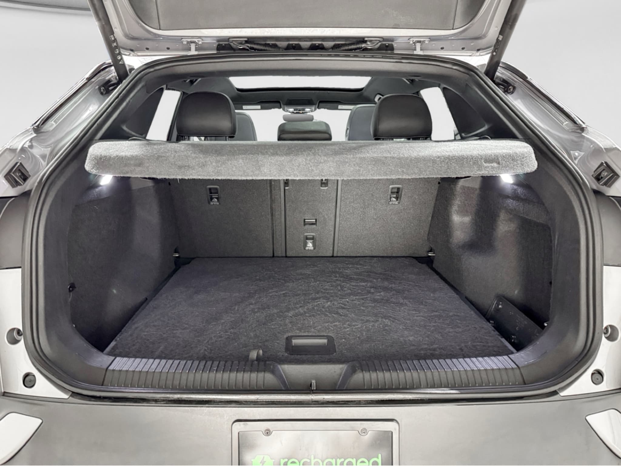 2023 Volkswagen ID.4 view 23
