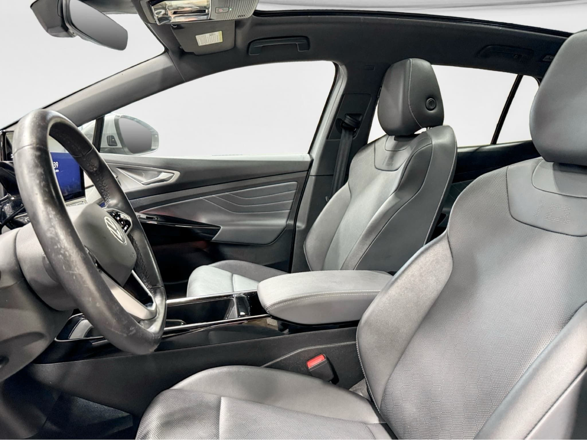 2023 Volkswagen ID.4 view 15