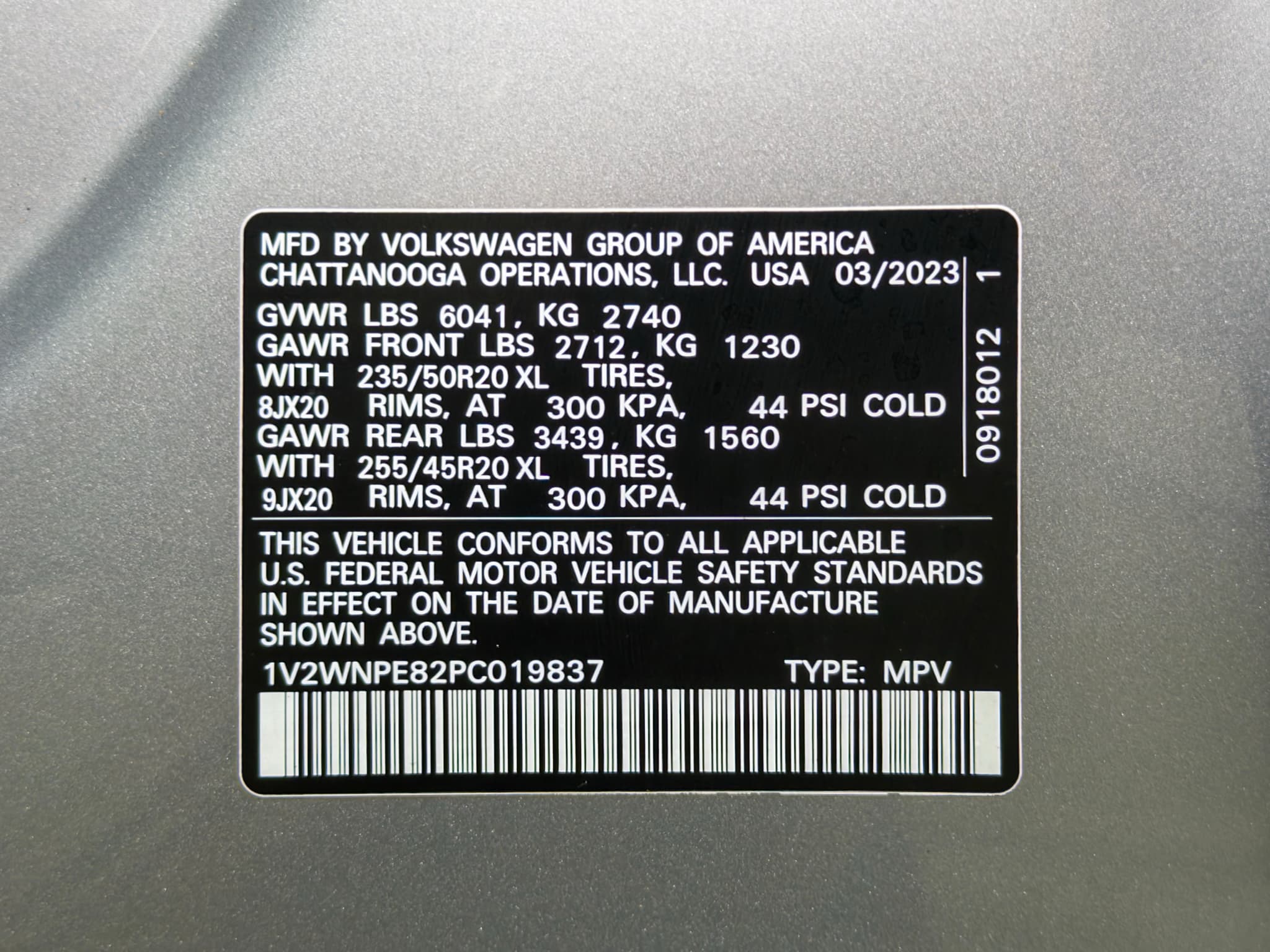 2023 Volkswagen ID.4 view 25