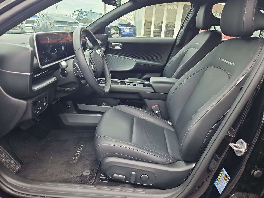 2023 Hyundai IONIQ 6 view 5