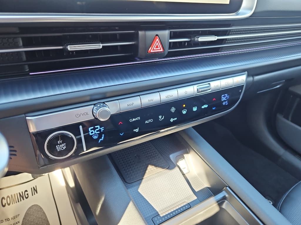 2023 Hyundai IONIQ 6 view 19