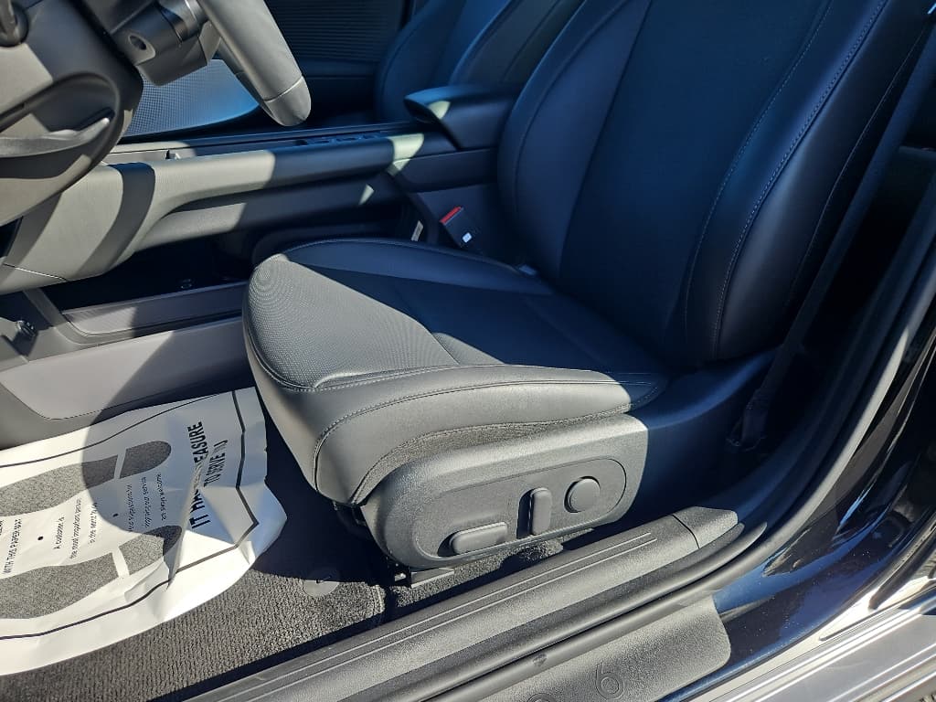 2023 Hyundai IONIQ 6 view 7