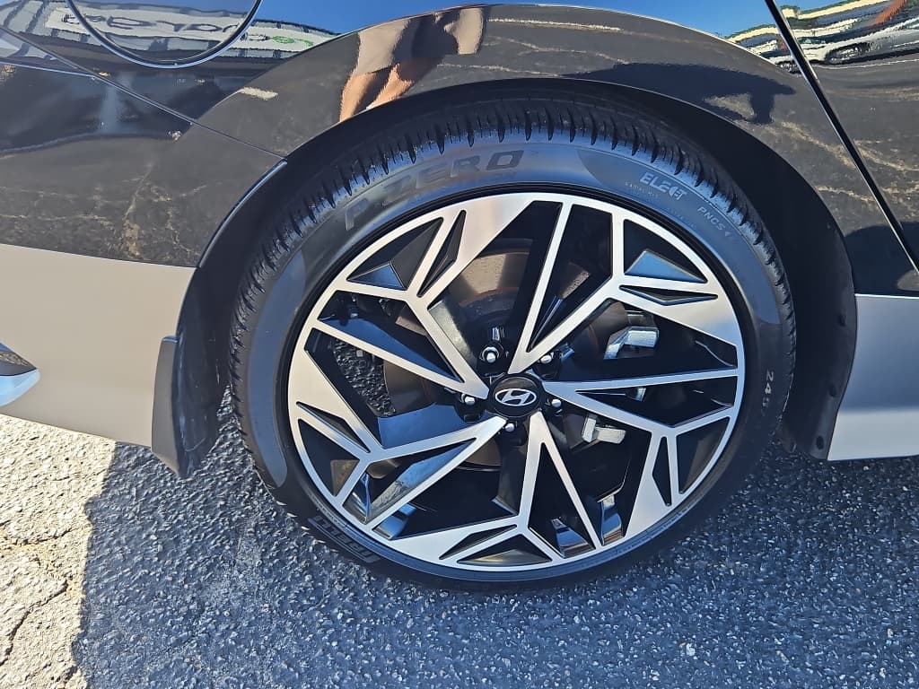 2023 Hyundai IONIQ 6 view 34