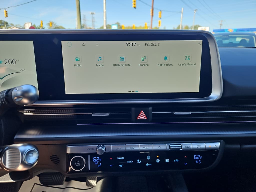 2023 Hyundai IONIQ 6 view 12