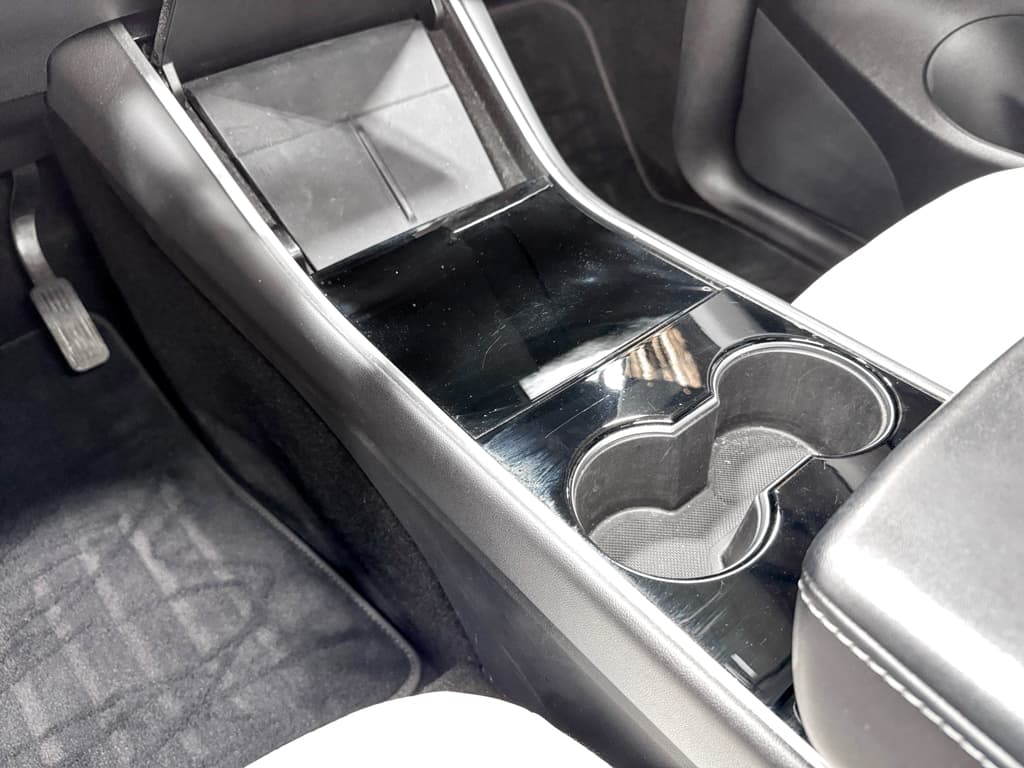 2020 Tesla Model Y view 17