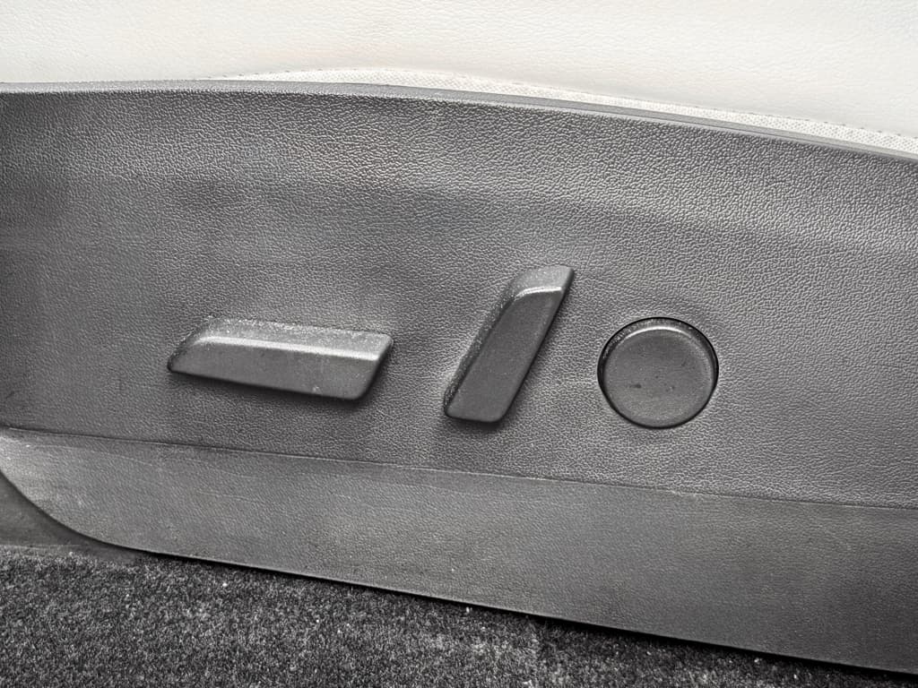 2020 Tesla Model Y view 6