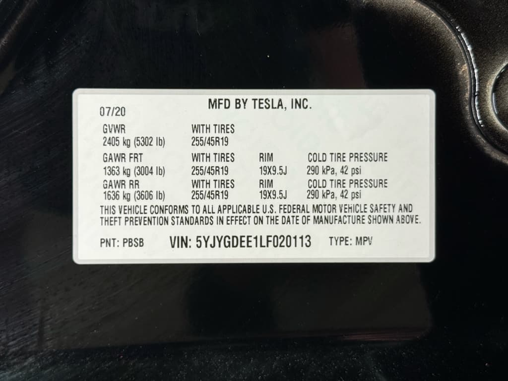 2020 Tesla Model Y view 27