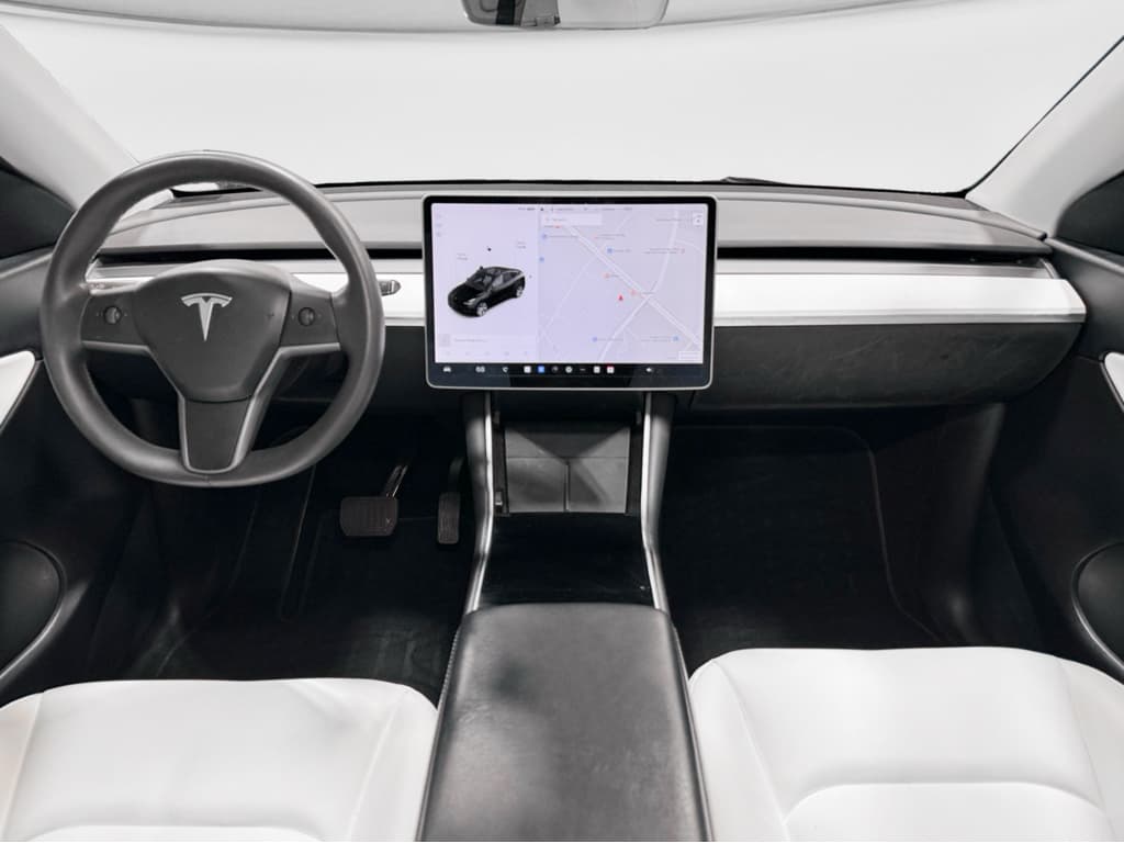 2020 Tesla Model Y view 14