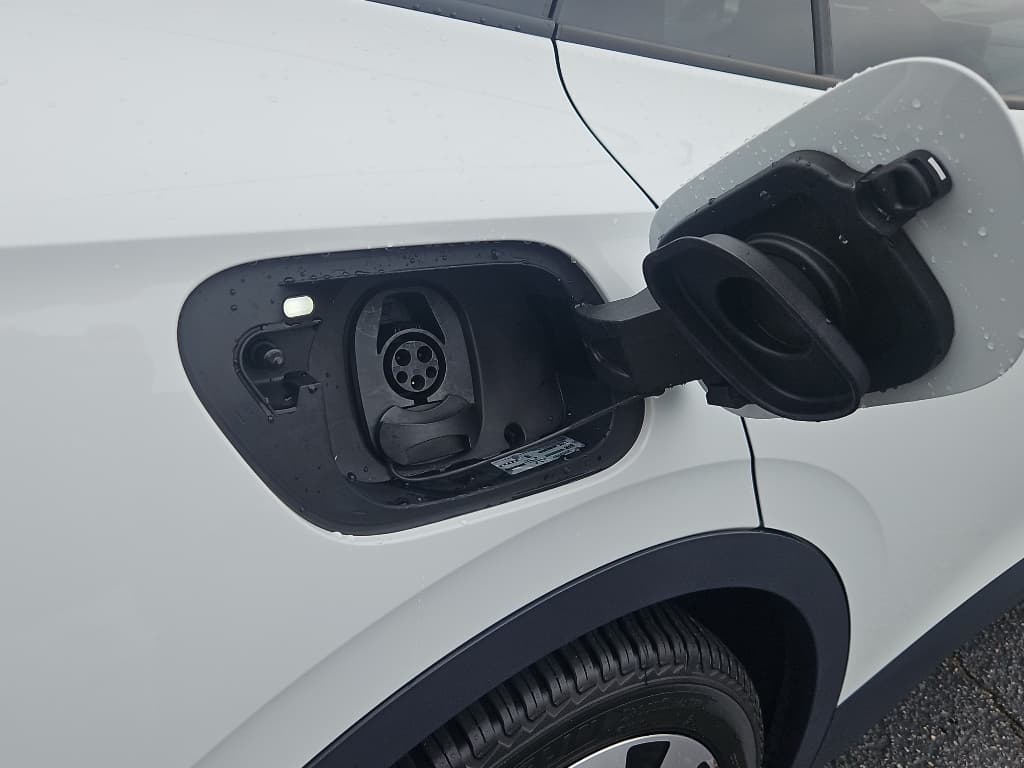 2021 Volkswagen ID.4 view 5