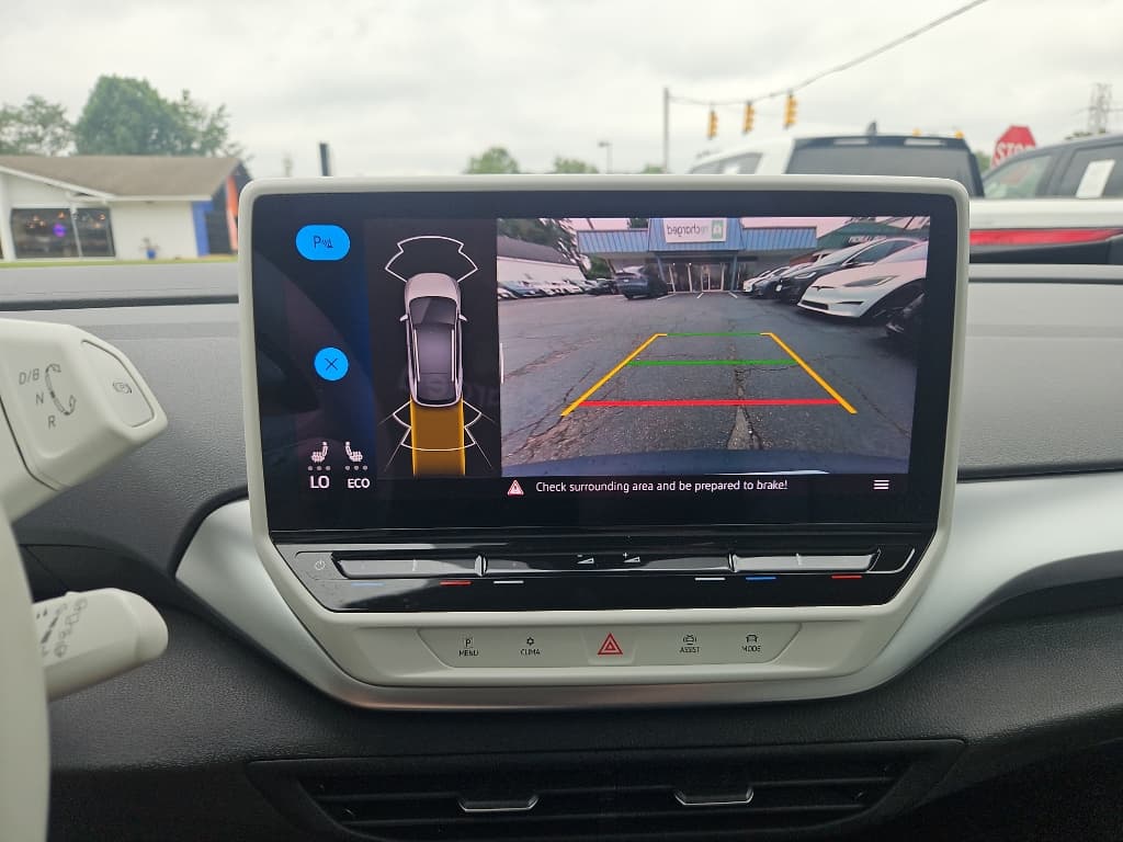 2021 Volkswagen ID.4 view 14