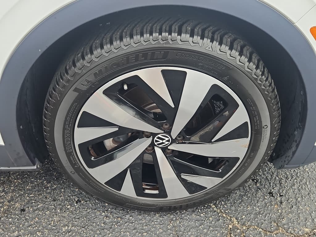2021 Volkswagen ID.4 view 31
