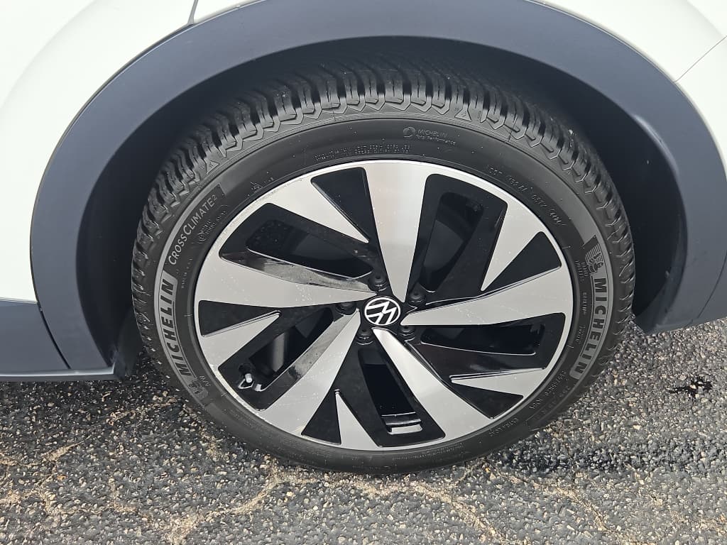 2021 Volkswagen ID.4 view 29