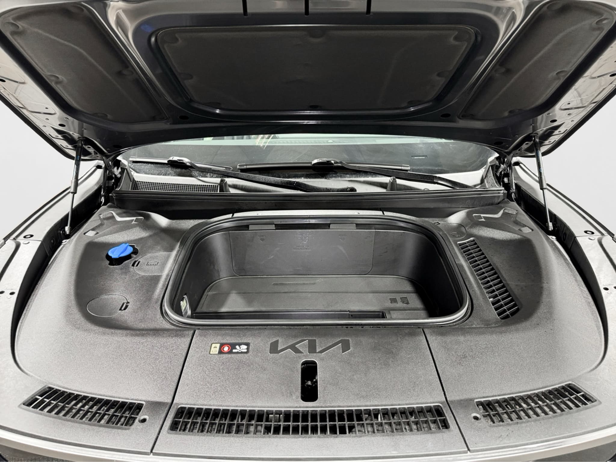 2024 Kia EV9 view 27