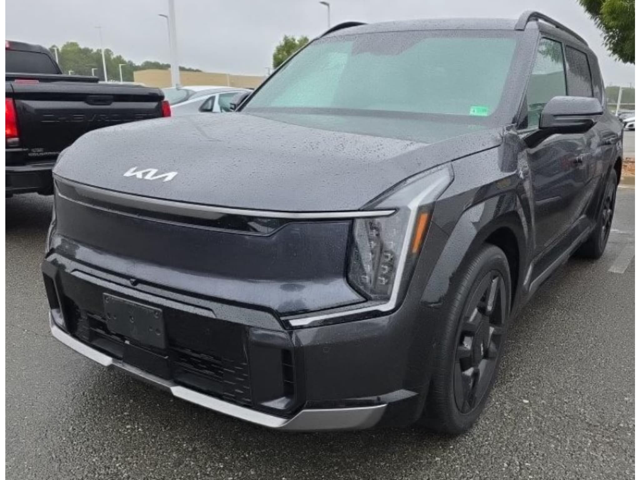 2024 Kia EV9 view 1