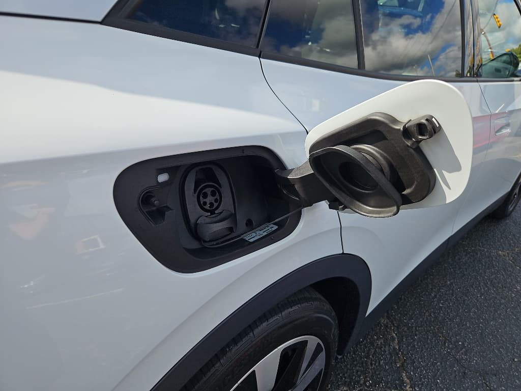 2021 Volkswagen ID.4 view 5