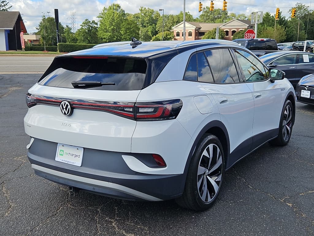 2021 Volkswagen ID.4 view 3