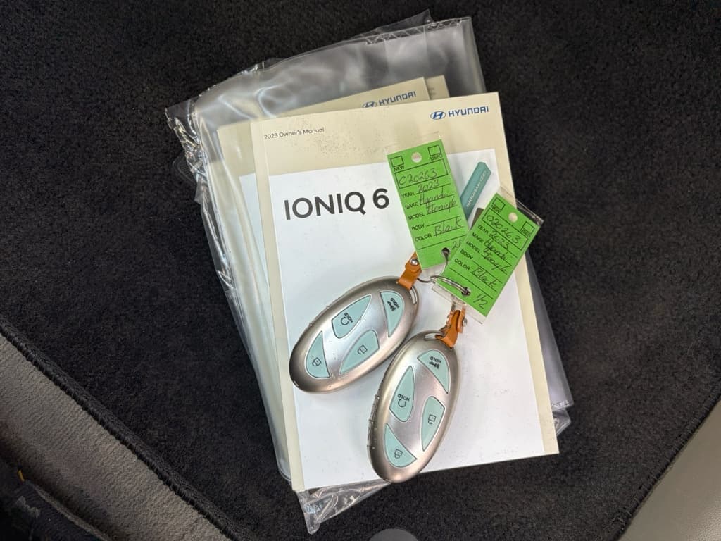 2023 Hyundai IONIQ 6 view 23