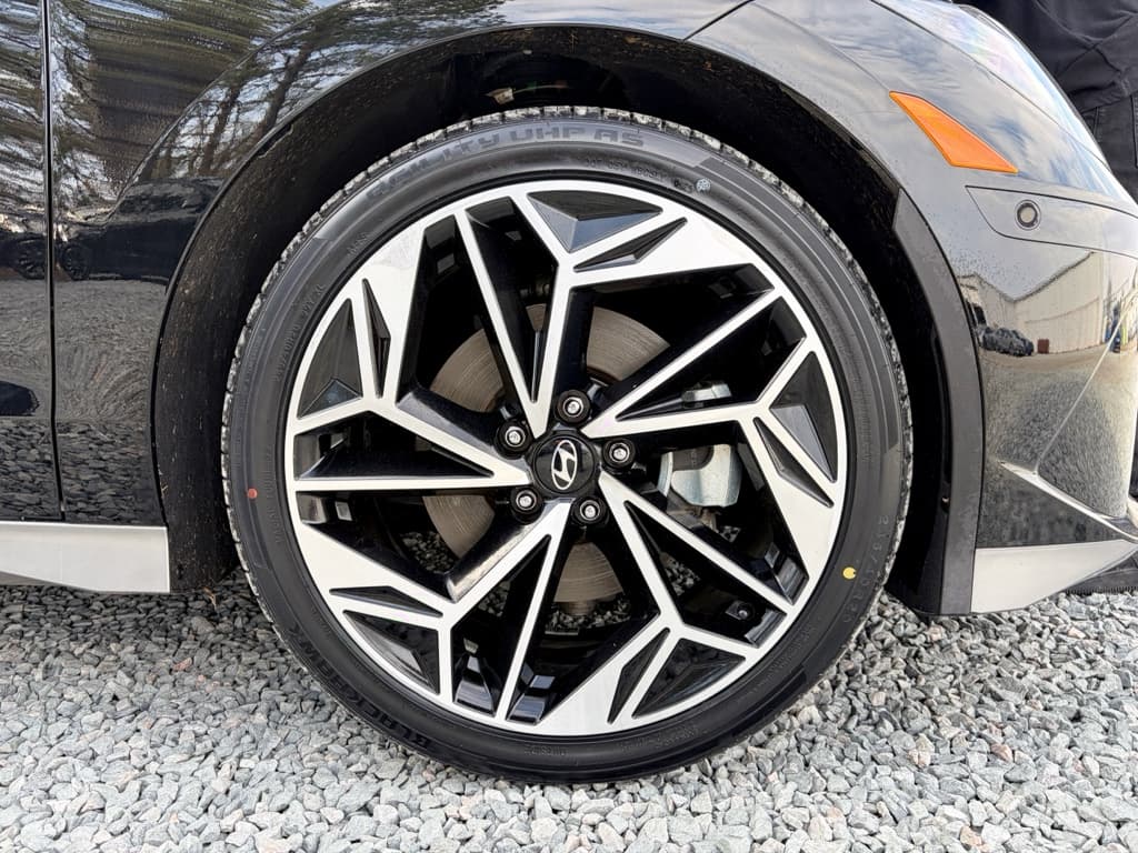 2023 Hyundai IONIQ 6 view 37