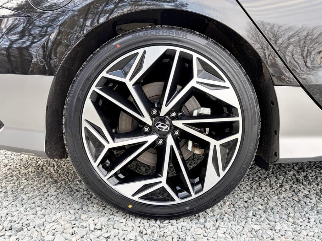 2023 Hyundai IONIQ 6 view 35