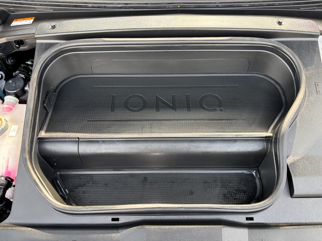 2023 Hyundai IONIQ 6 view 26