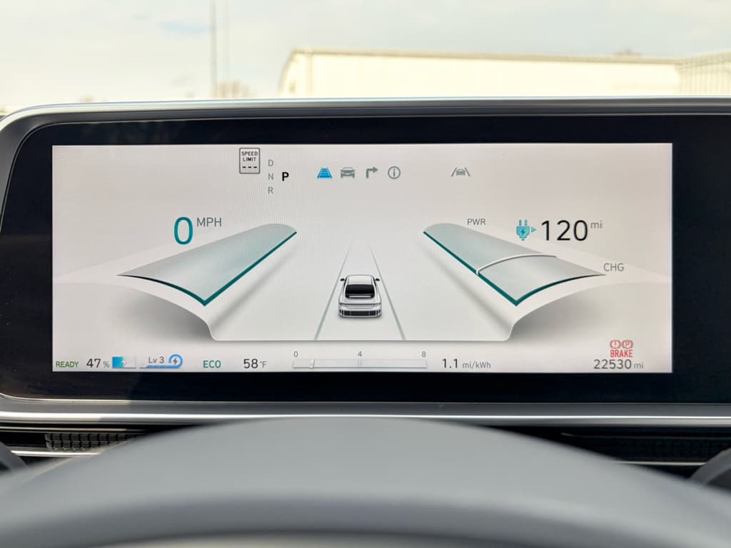 2023 Hyundai IONIQ 6 view 9