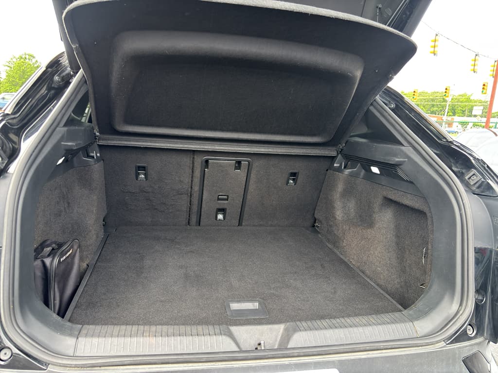 2021 Volkswagen ID.4 view 30