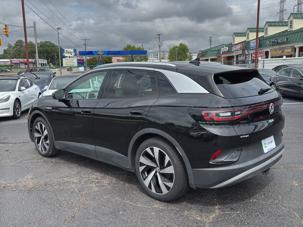 2021 Volkswagen ID.4 view 3