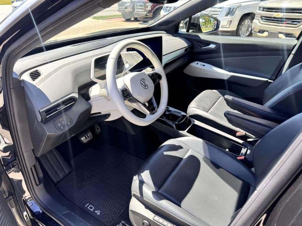 2021 Volkswagen ID.4 view 7