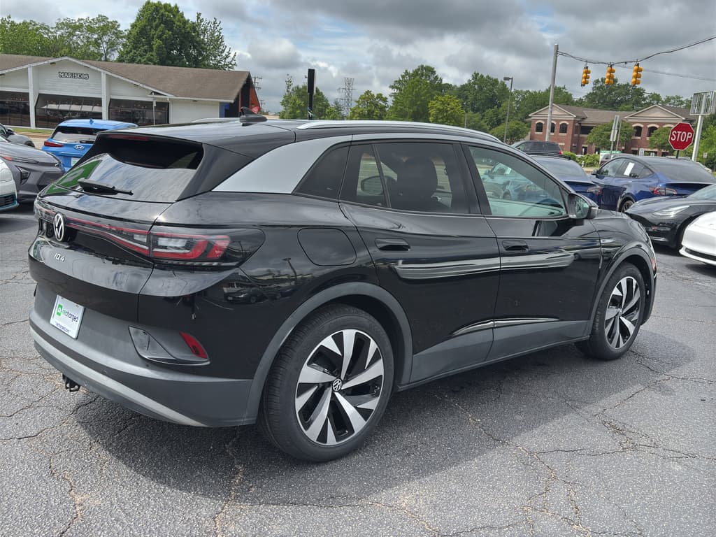 2021 Volkswagen ID.4 view 4