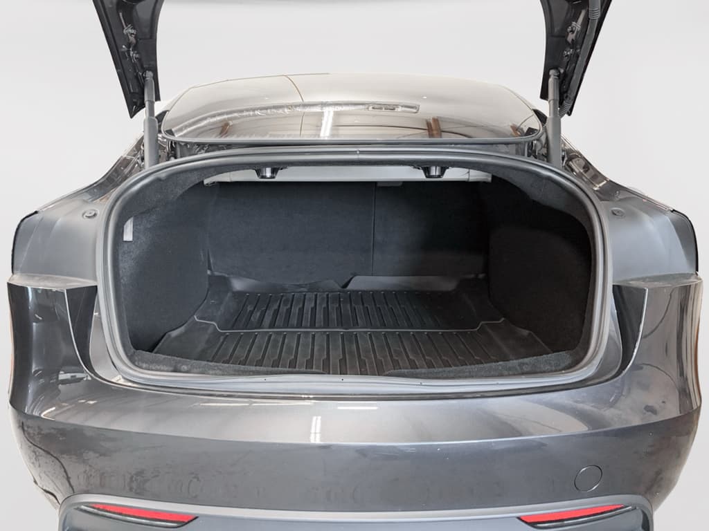 2025 Tesla Model 3 view 26