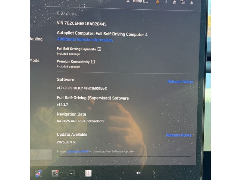 2024 Tesla Cybertruck view 6
