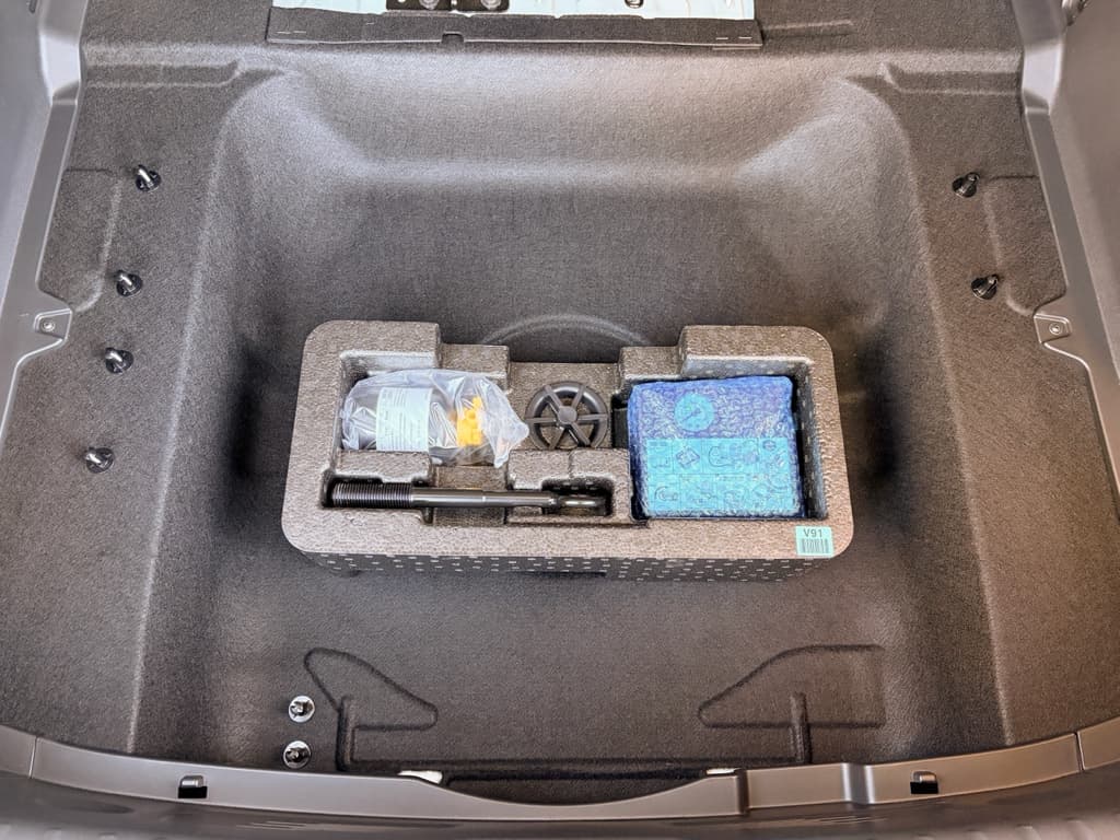 2023 Kia Niro EV view 29