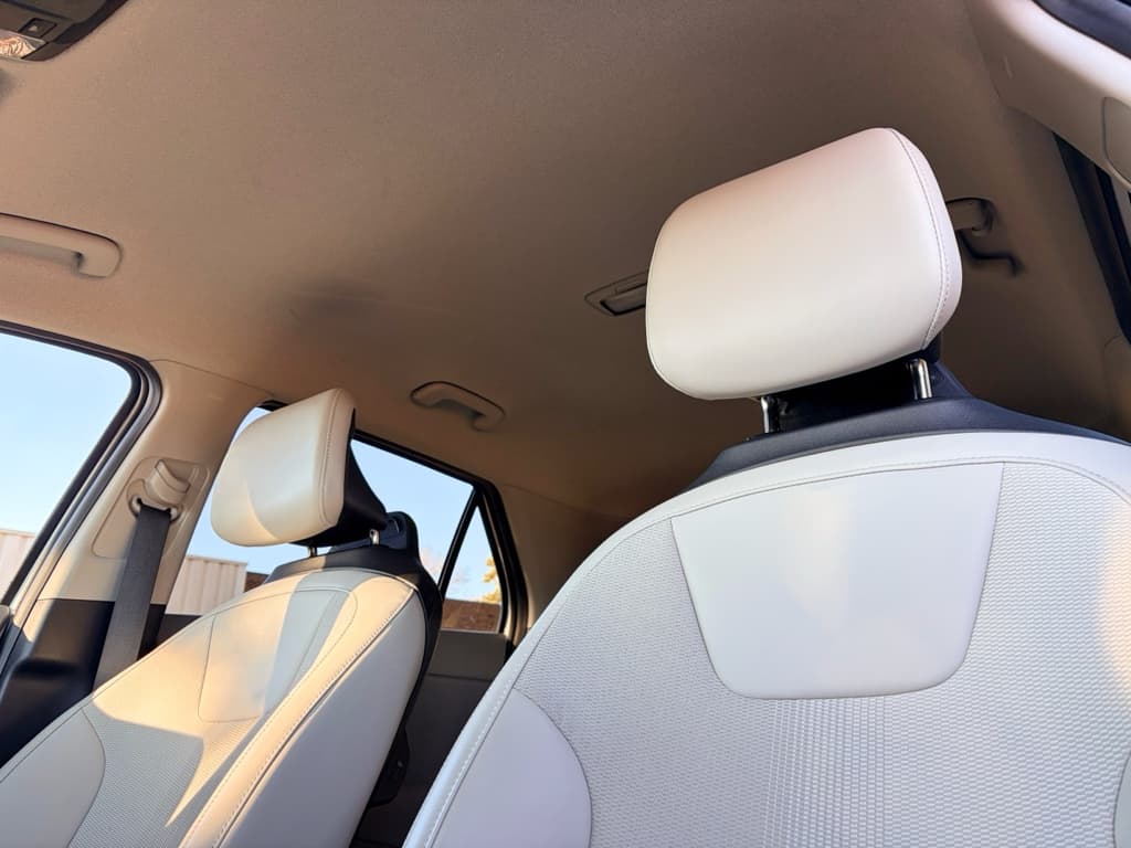 2023 Kia Niro EV view 25