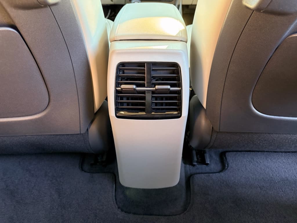 2023 Kia Niro EV view 22