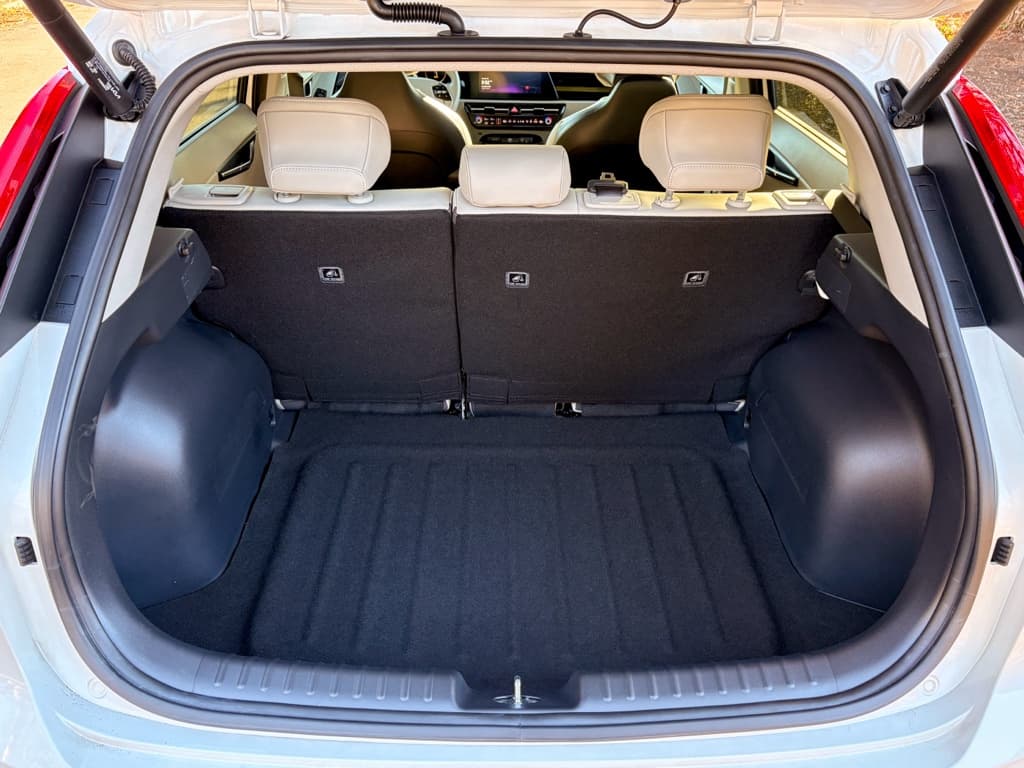 2023 Kia Niro EV view 28