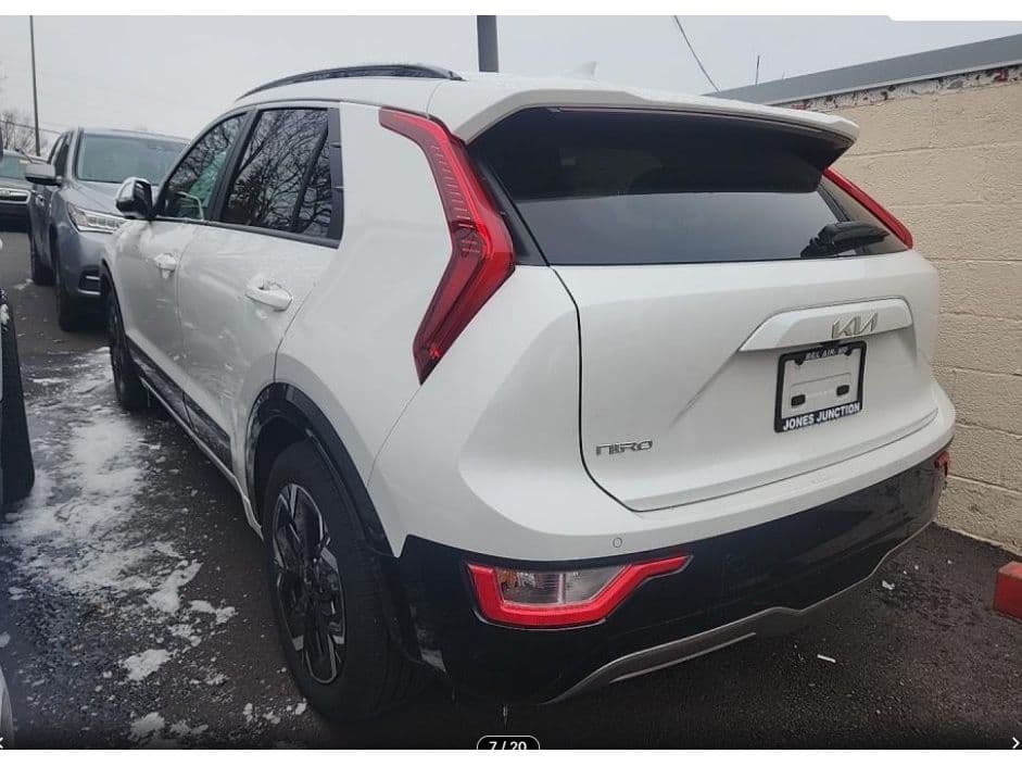 2023 Kia Niro EV view 2