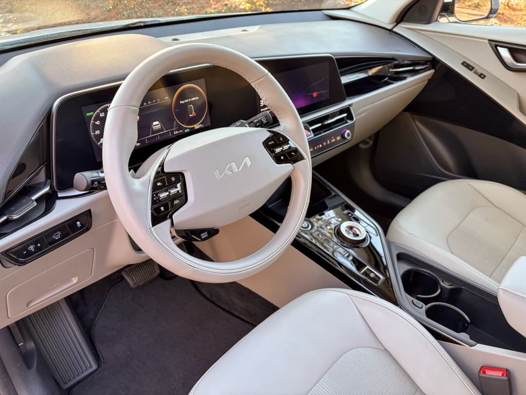 2023 Kia Niro EV view 19