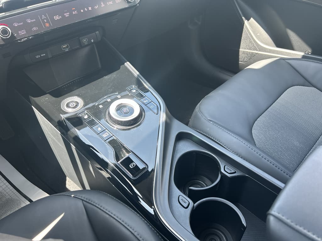 2023 Kia Niro EV view 14
