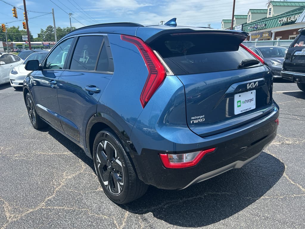 2023 Kia Niro EV view 2