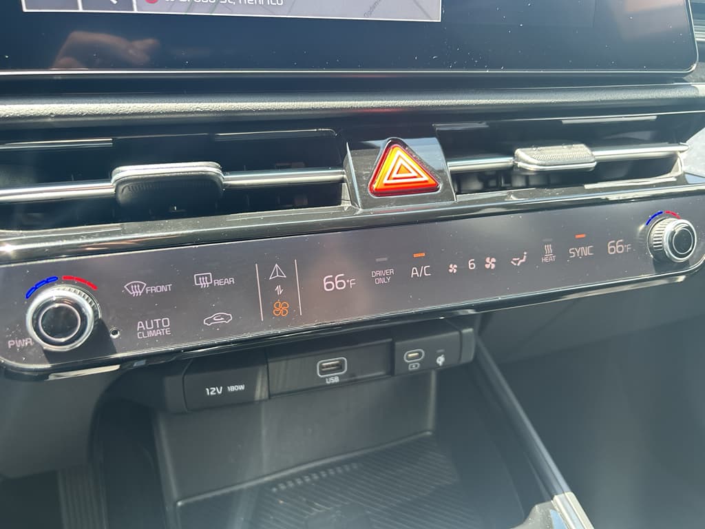 2023 Kia Niro EV view 12