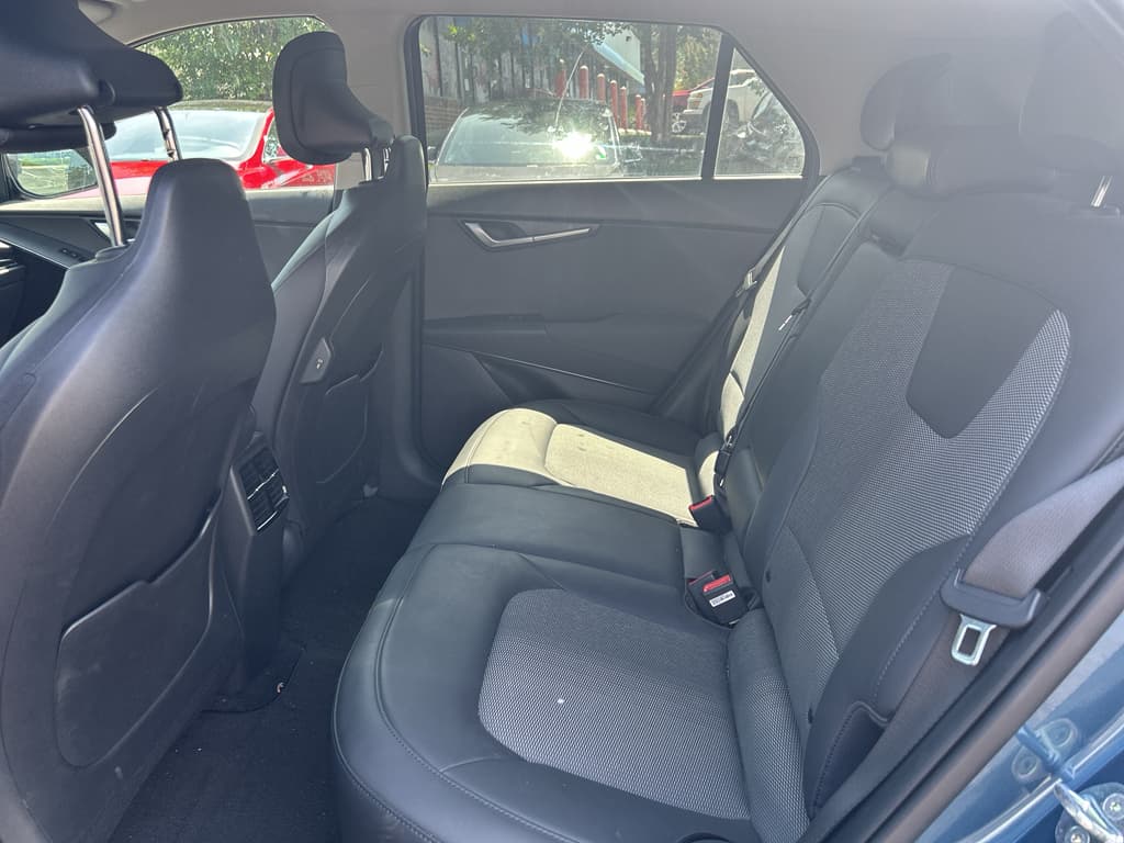 2023 Kia Niro EV view 7